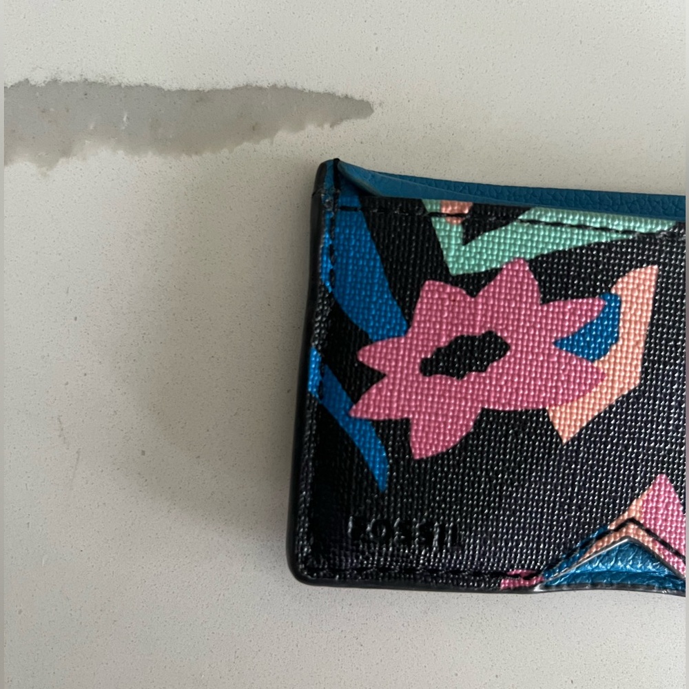 Fossil card holder 🤩 - Picture 2 of 5
